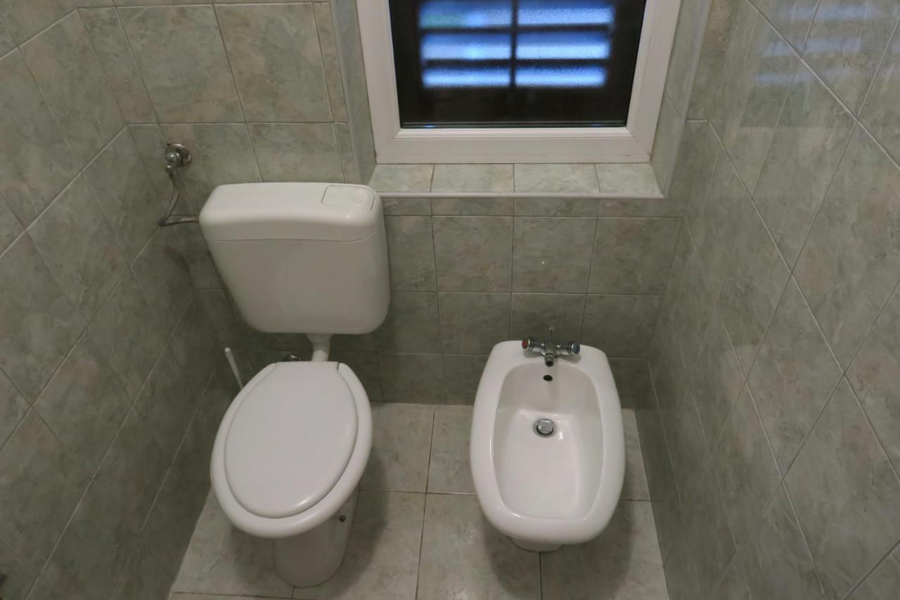 Elda Appartement Pula Buitenkant foto